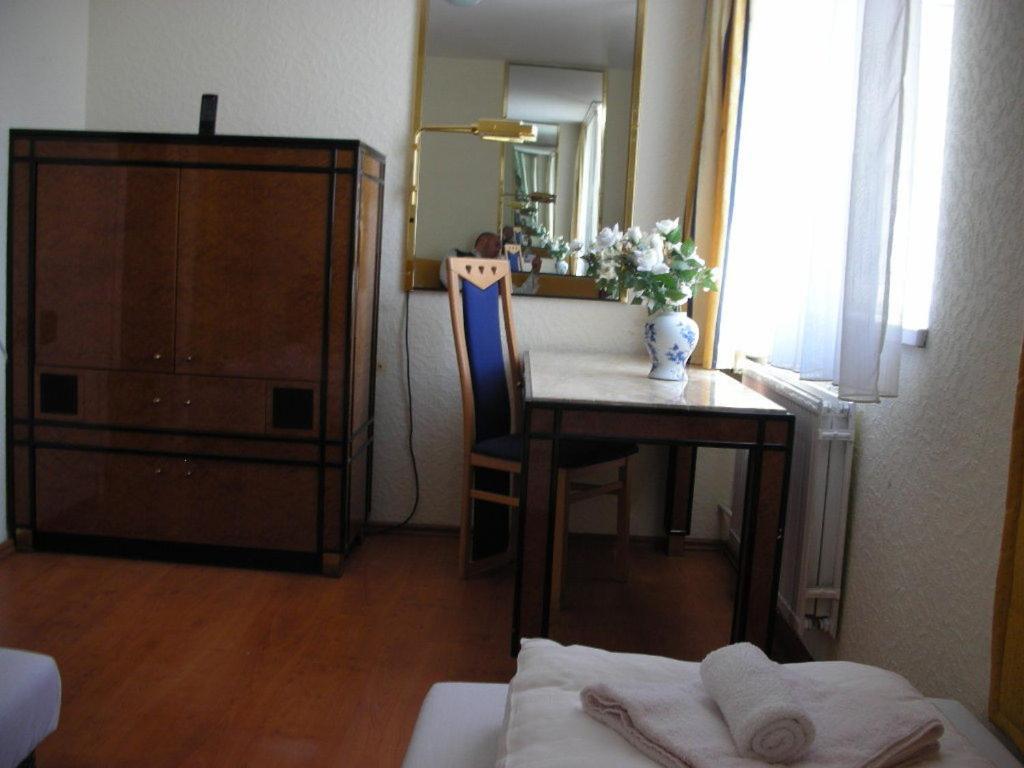 Panda Hotel