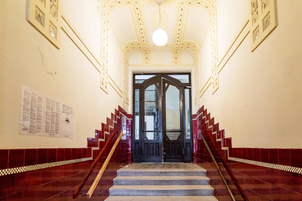 Luxury & Antique Charm Apartmán *