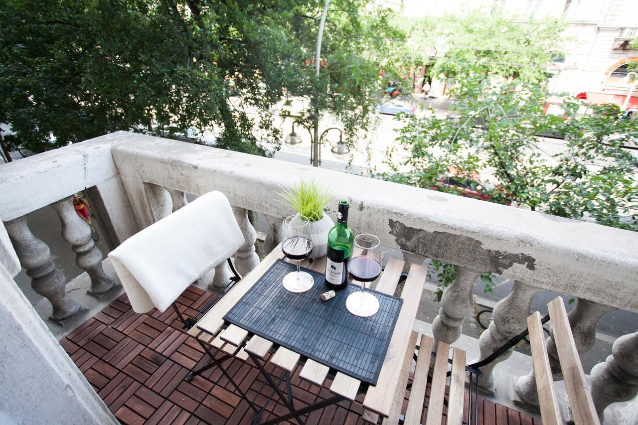 Stylish Loft With Balcony