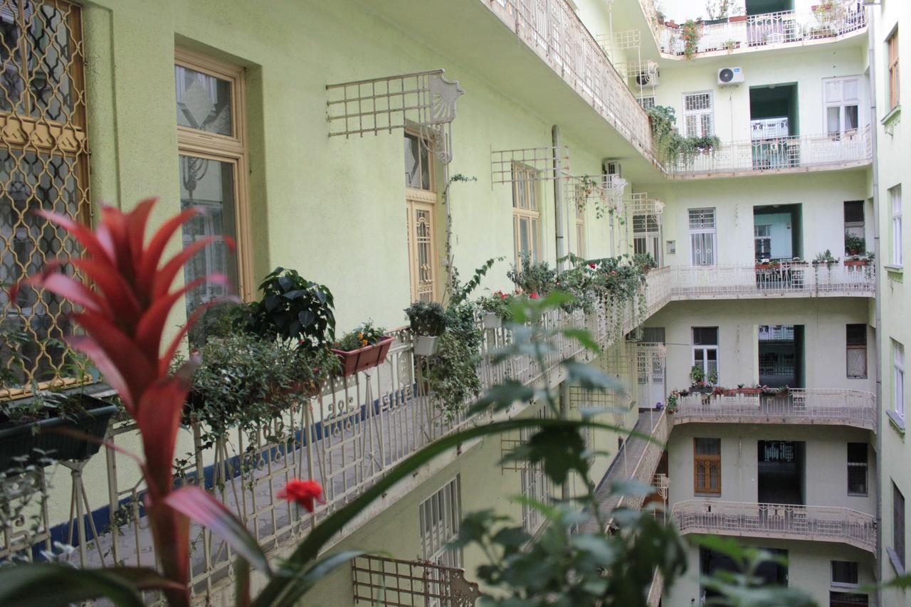 Charming And Unique With Balcony By The Great Synagogue Apartamento