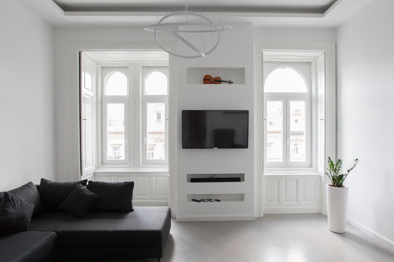 Grand Loft Design *