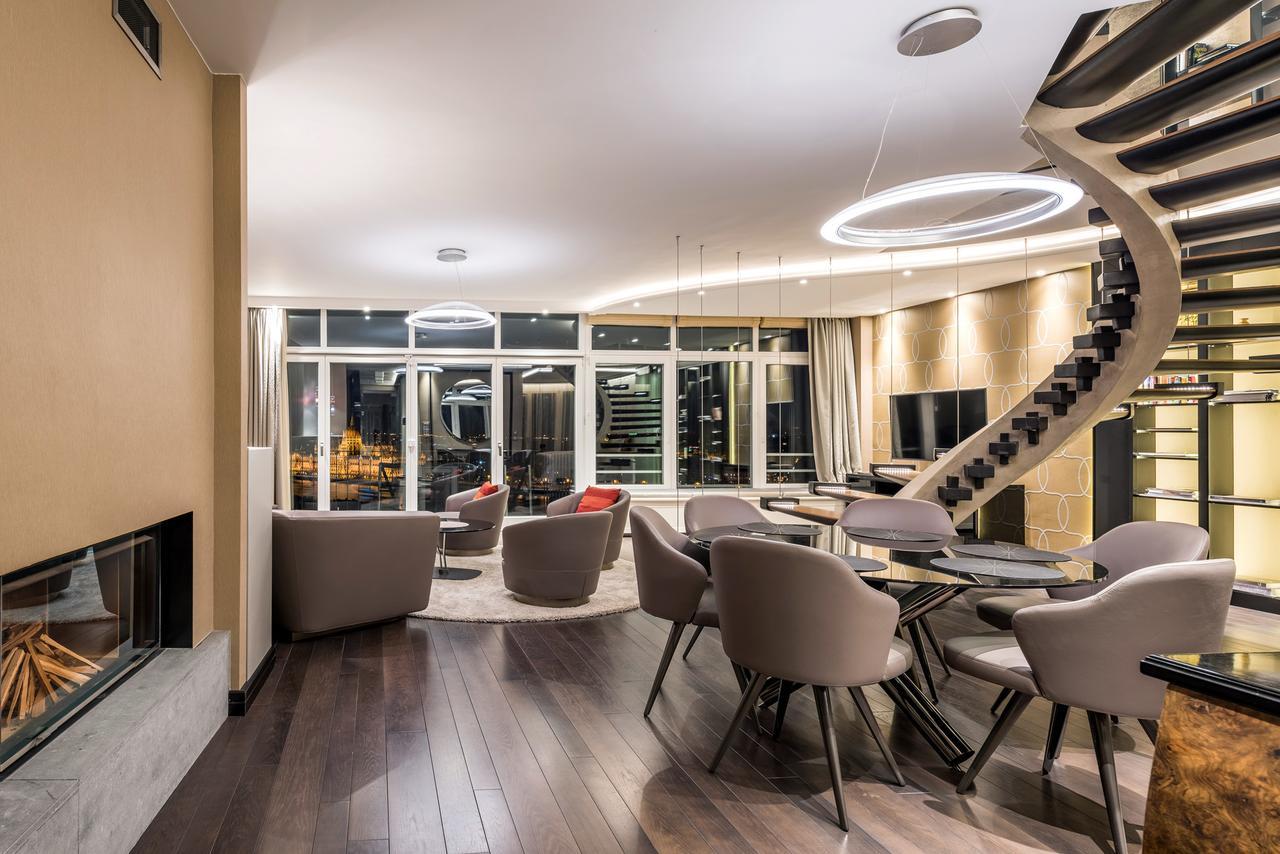 Parliament View Apartment *