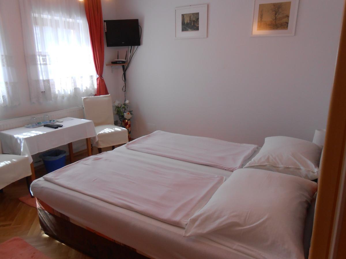 Aranyeső Csorbai Budapest