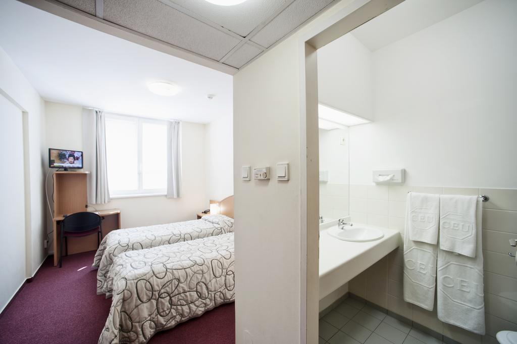 Ceu Konferencia Koezpont Hotel Budapest