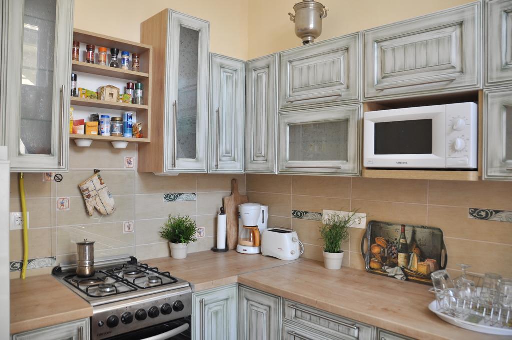 Pesto Hostal *
