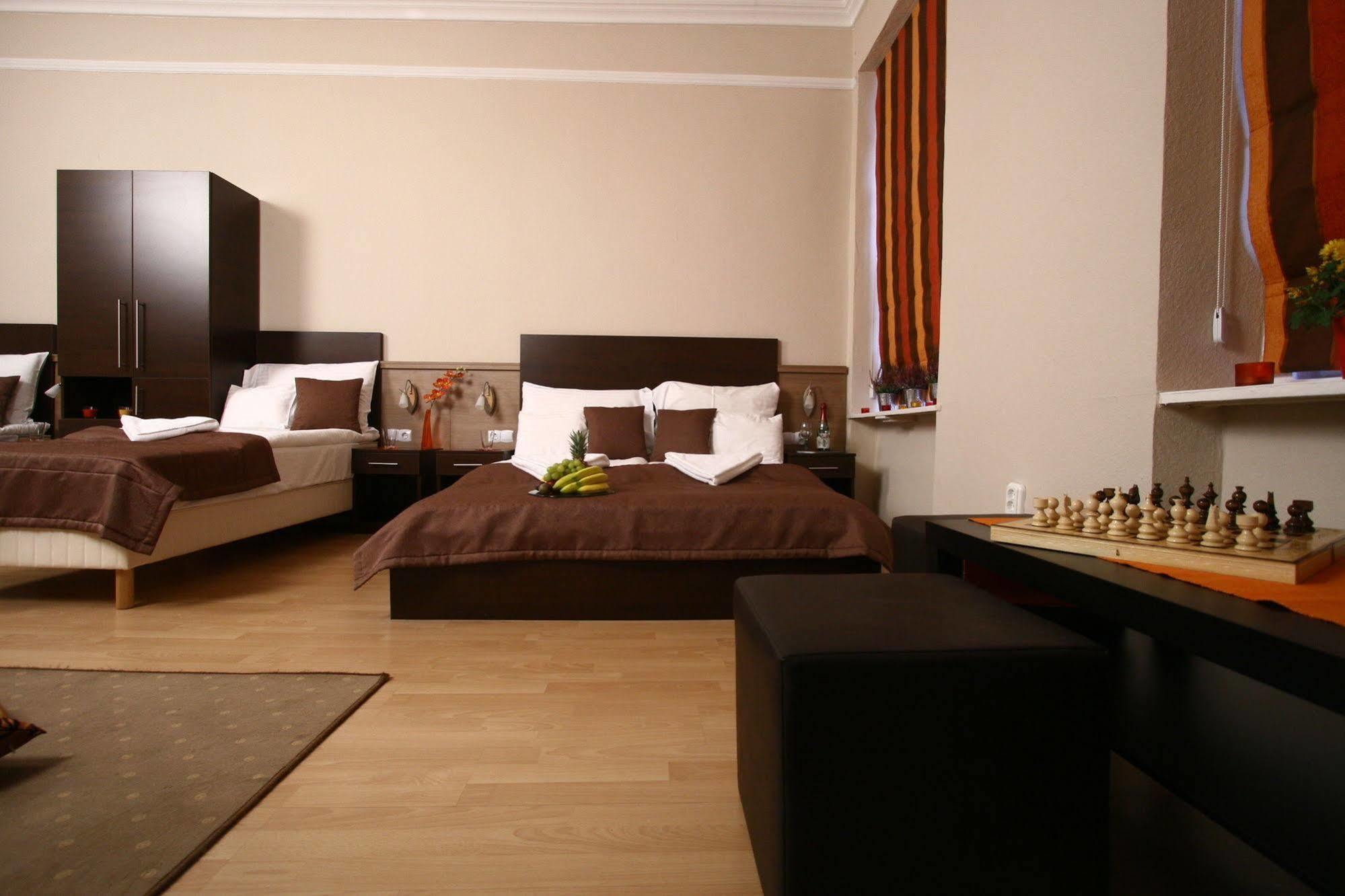 21 And Hotel 3*