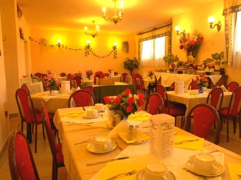 Attila Y Restaurante Budapest