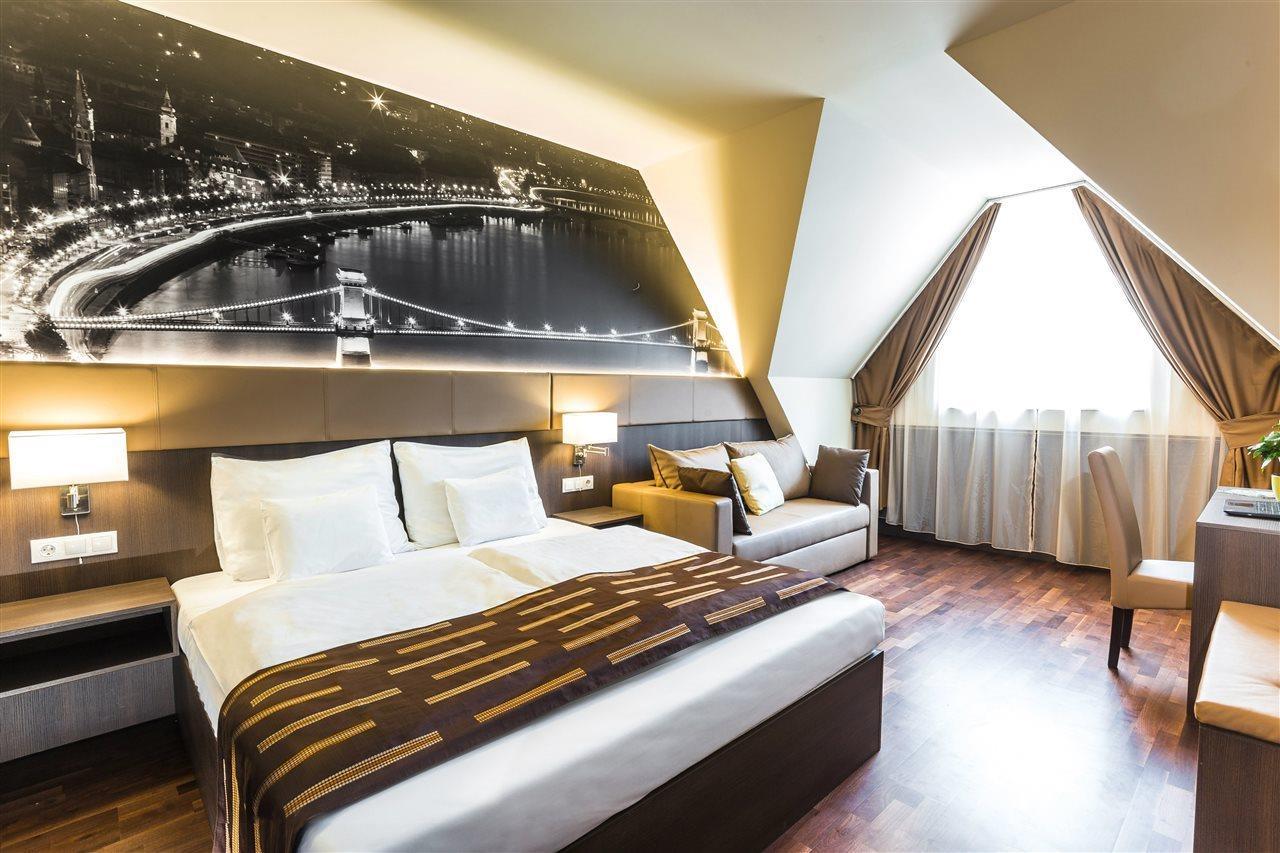 Hotel 12 Revay Budapest