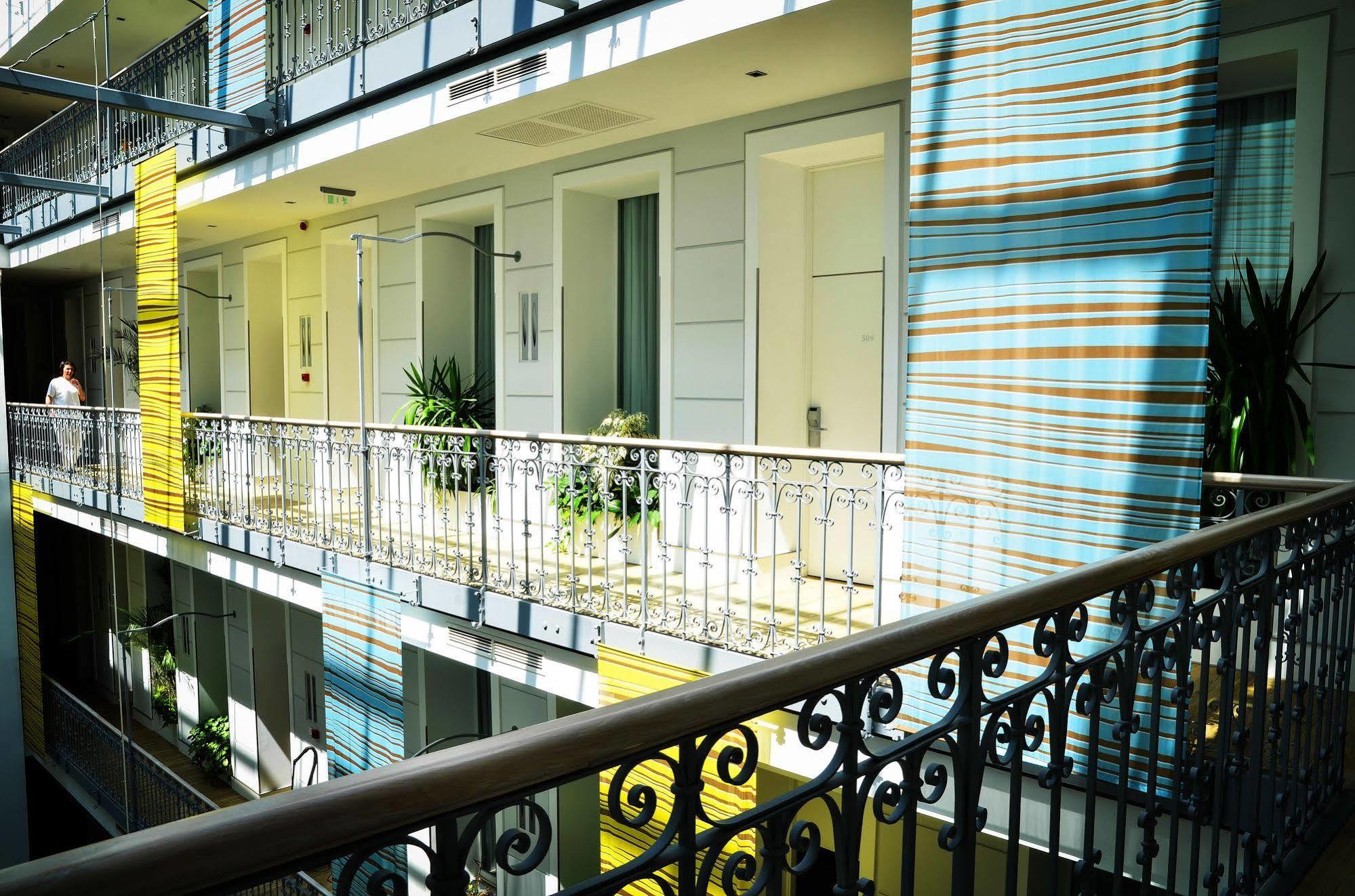 Atrium Fashion 4* Budapest