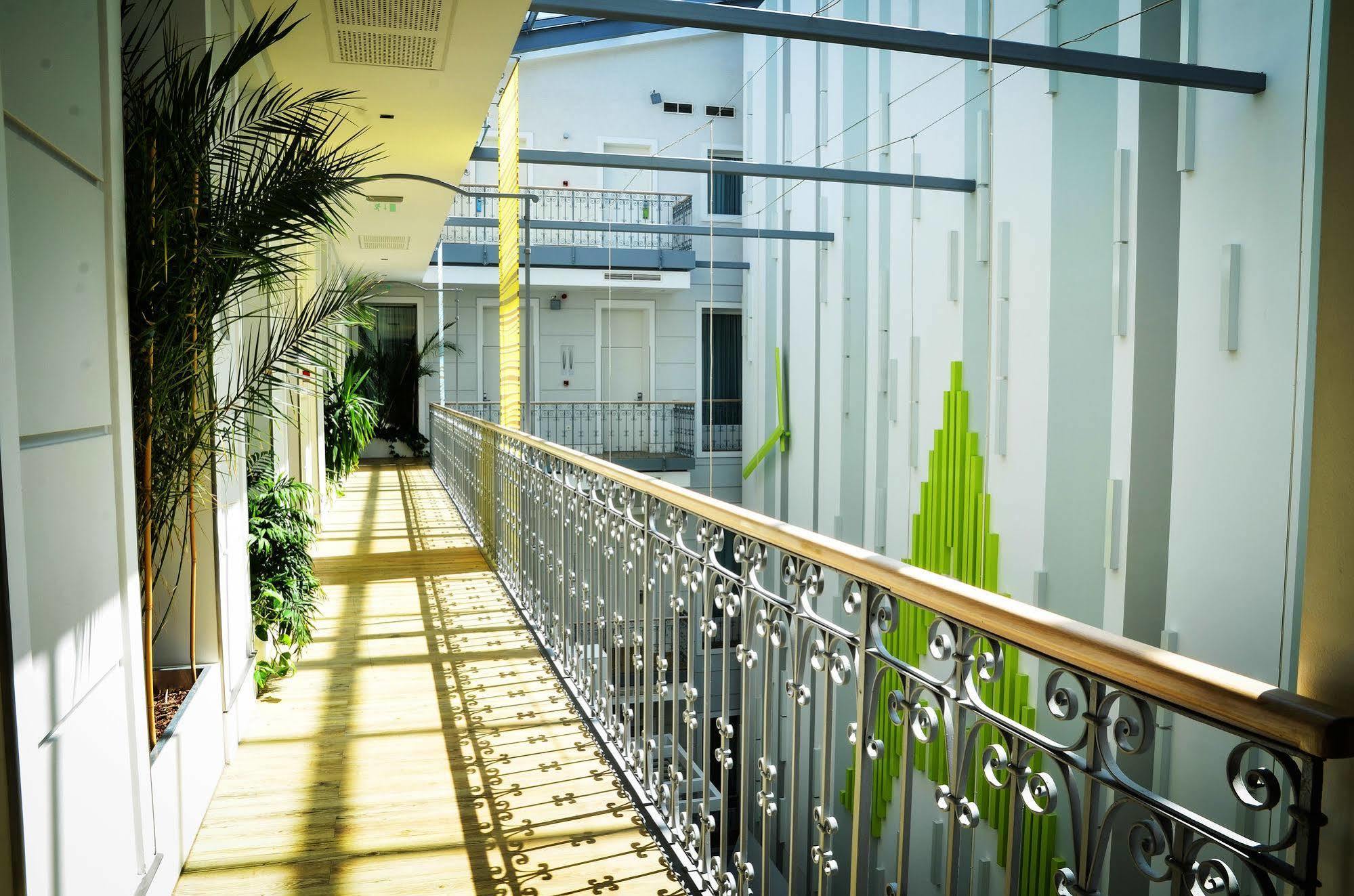 Atrium Fashion 4* Budapest