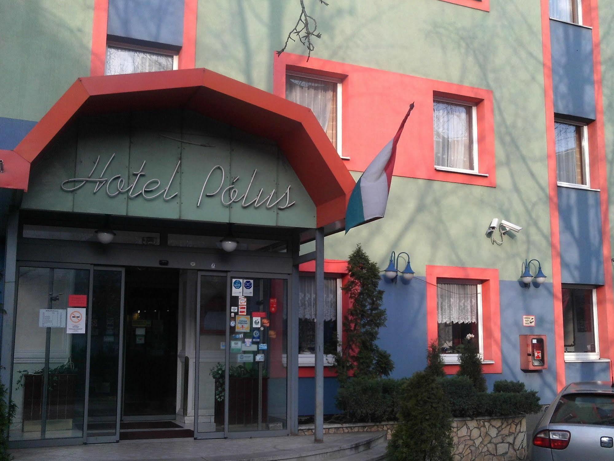 Hotel Polus