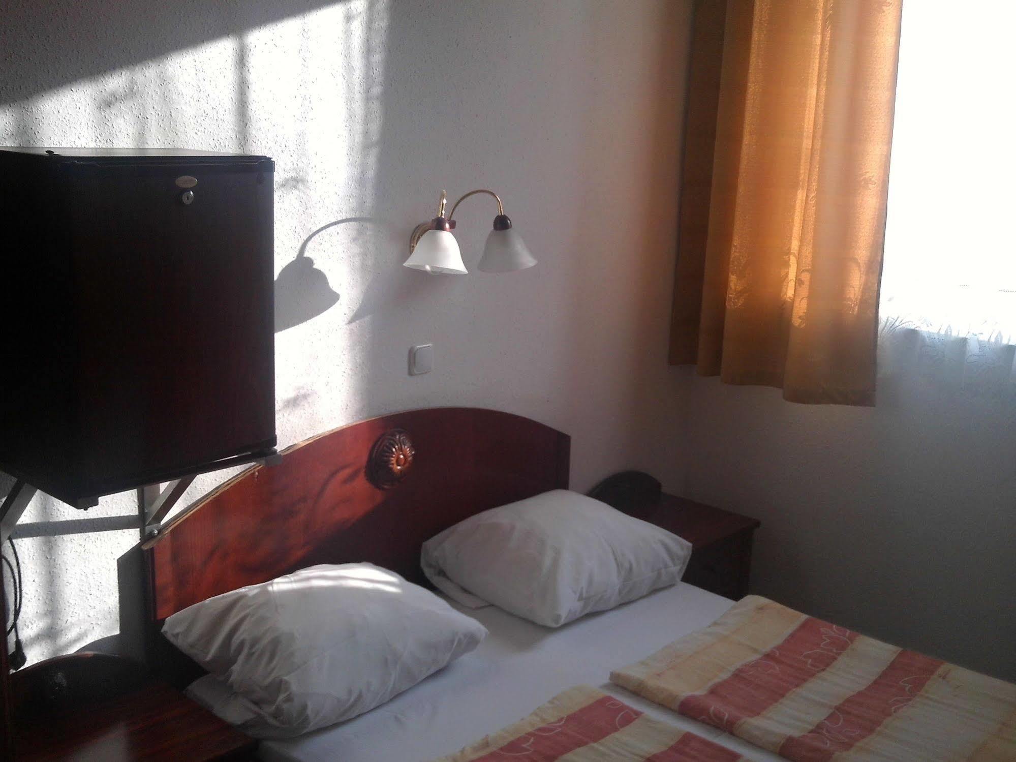 Polus Hotel 3*