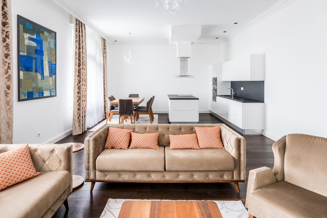 Uttoe Luxury Hotel