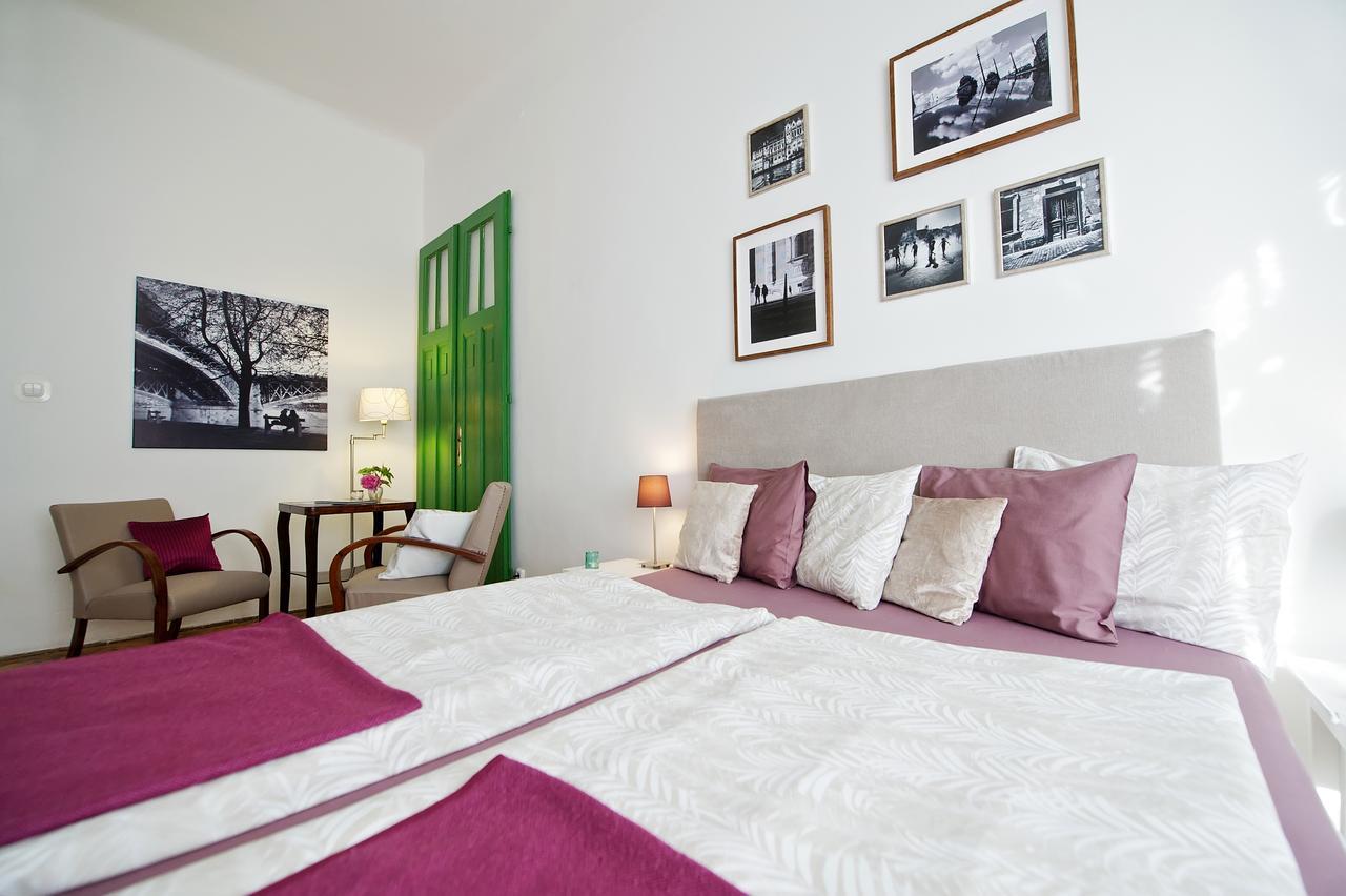 Door Family Appartamento Budapest
