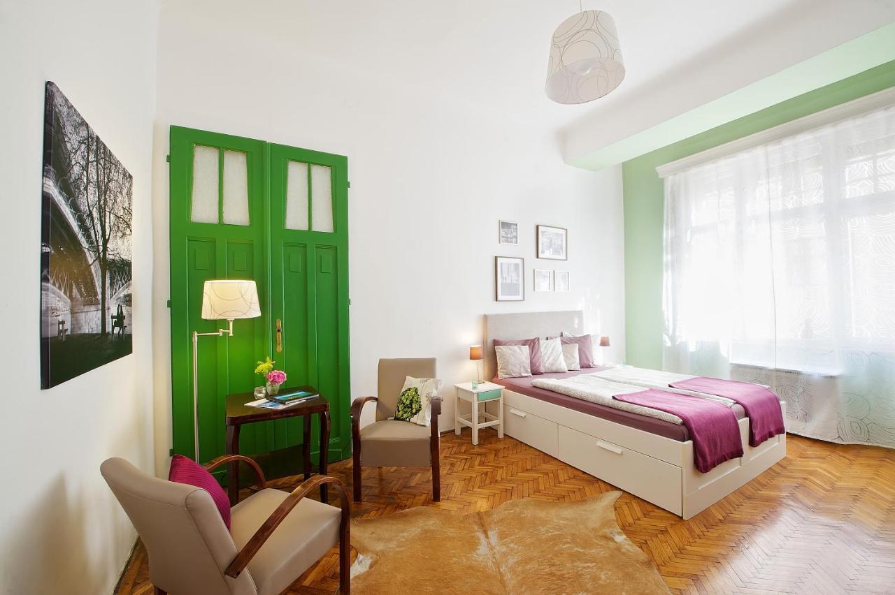 Door Family Appartamento Budapest