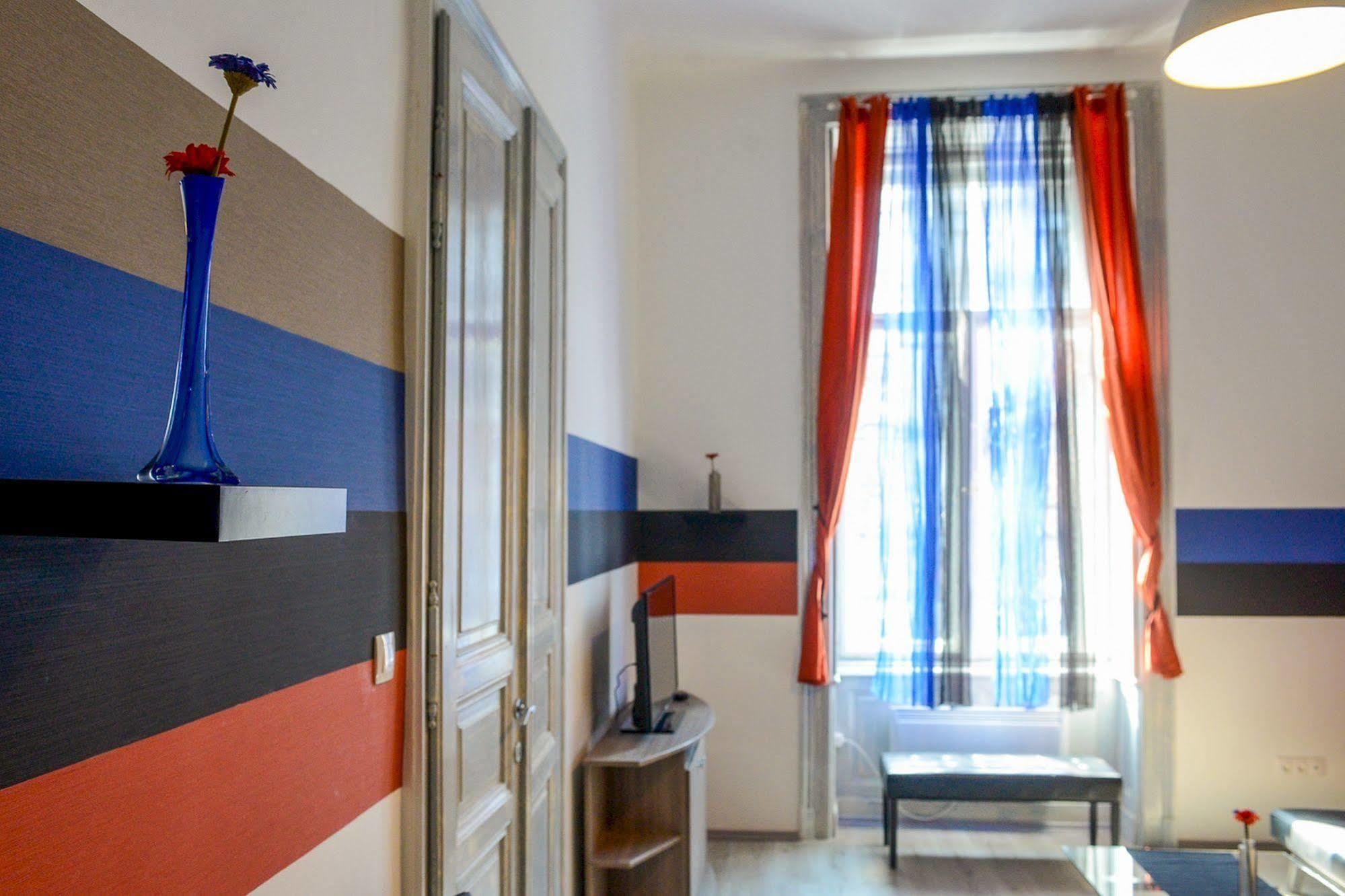 Karma Boutique Aparthotel 3*