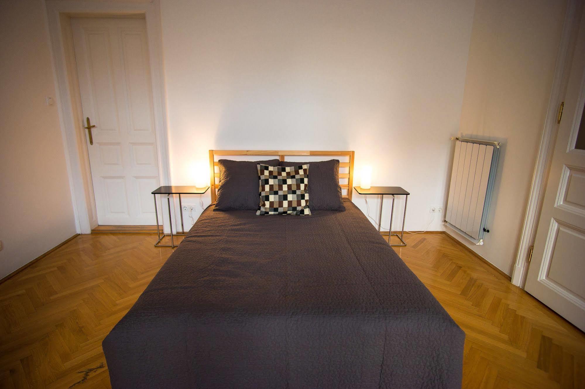 Heart Apartment *