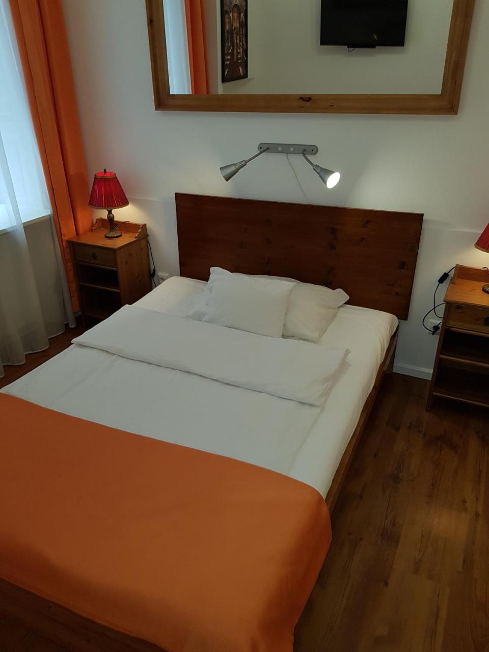 Penzión pre hostí Connection 3*