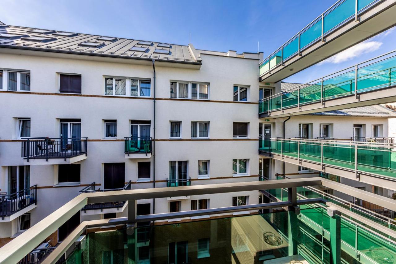 Lejlighedshotel Enjoy 4*