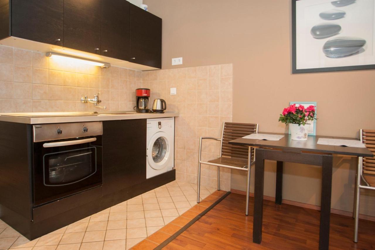 Gloria Apartment