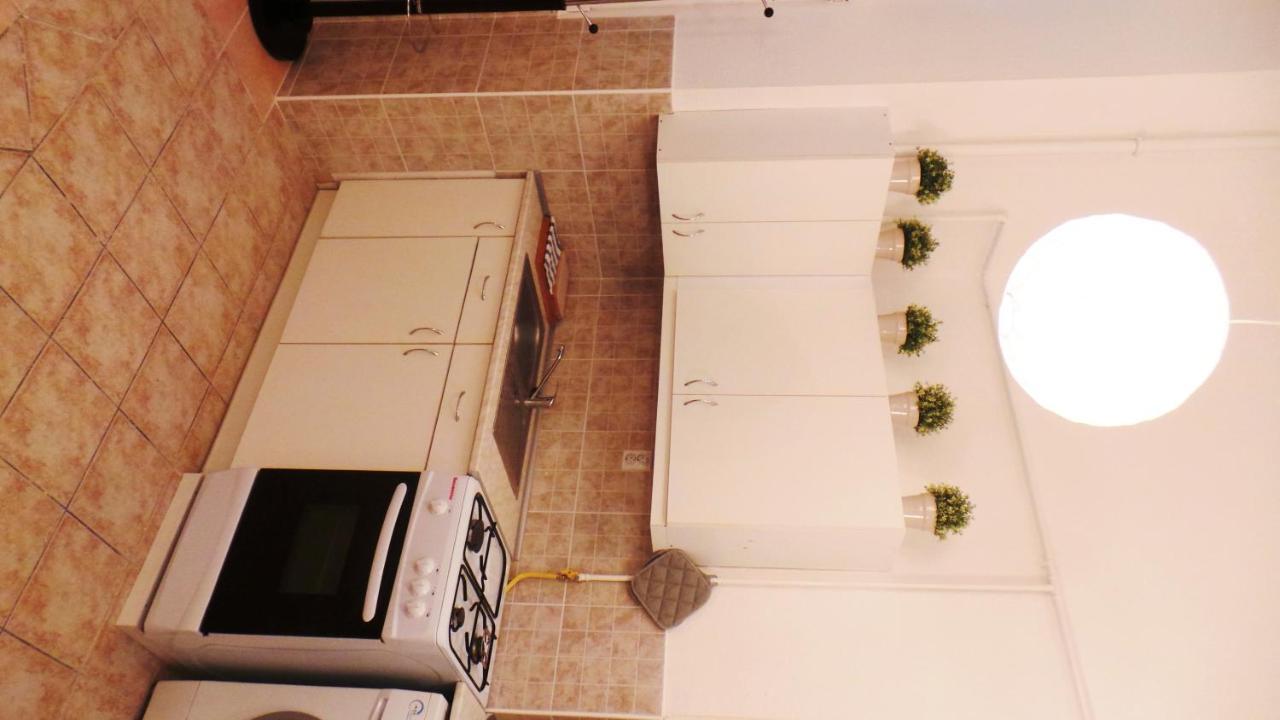 O Utca Apartment *