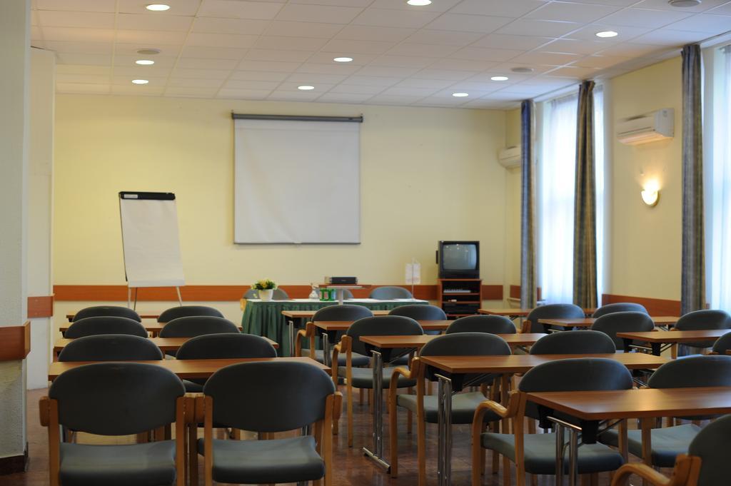 Hotell Hunguest Platanus Budapest