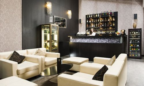 Charm - Formerly Boutique