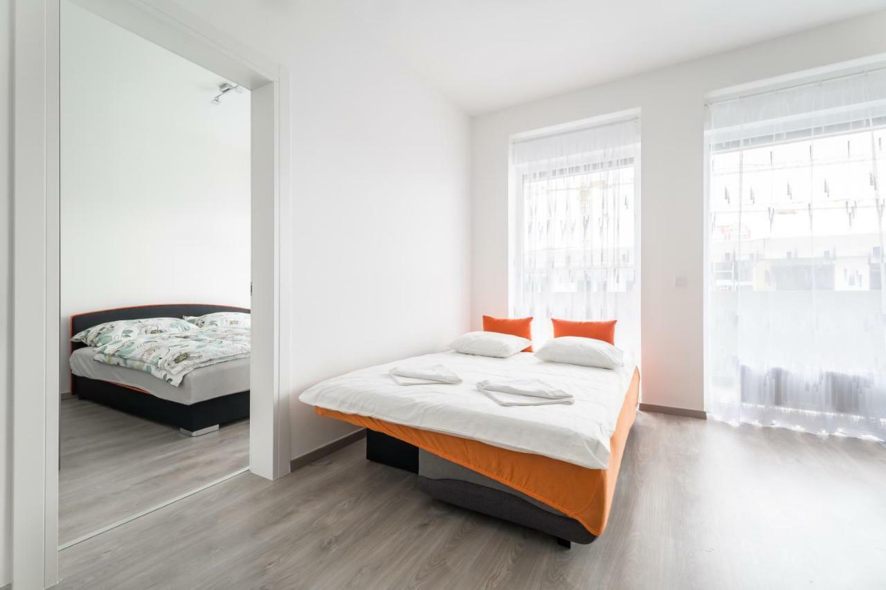 Apartment Bpr Chic White With Terrace & A/c & Garage