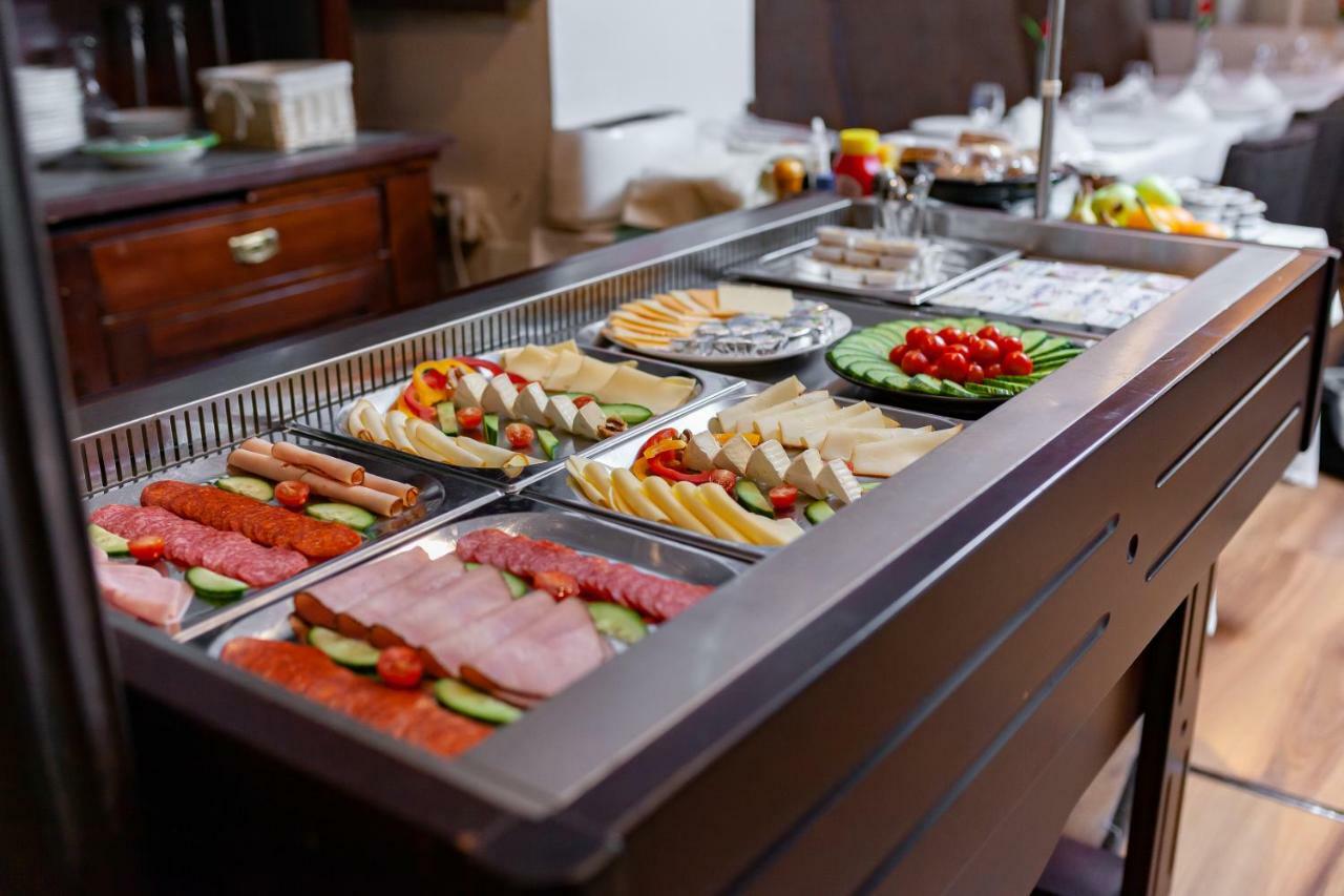 Griffin Guest house 3*