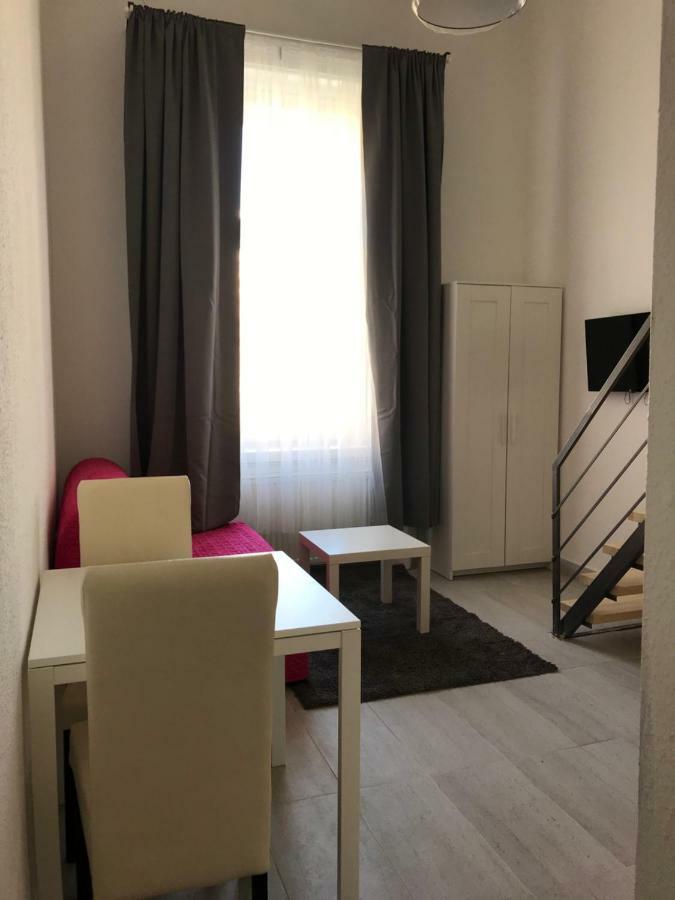 Heart Of Downtown Apartment