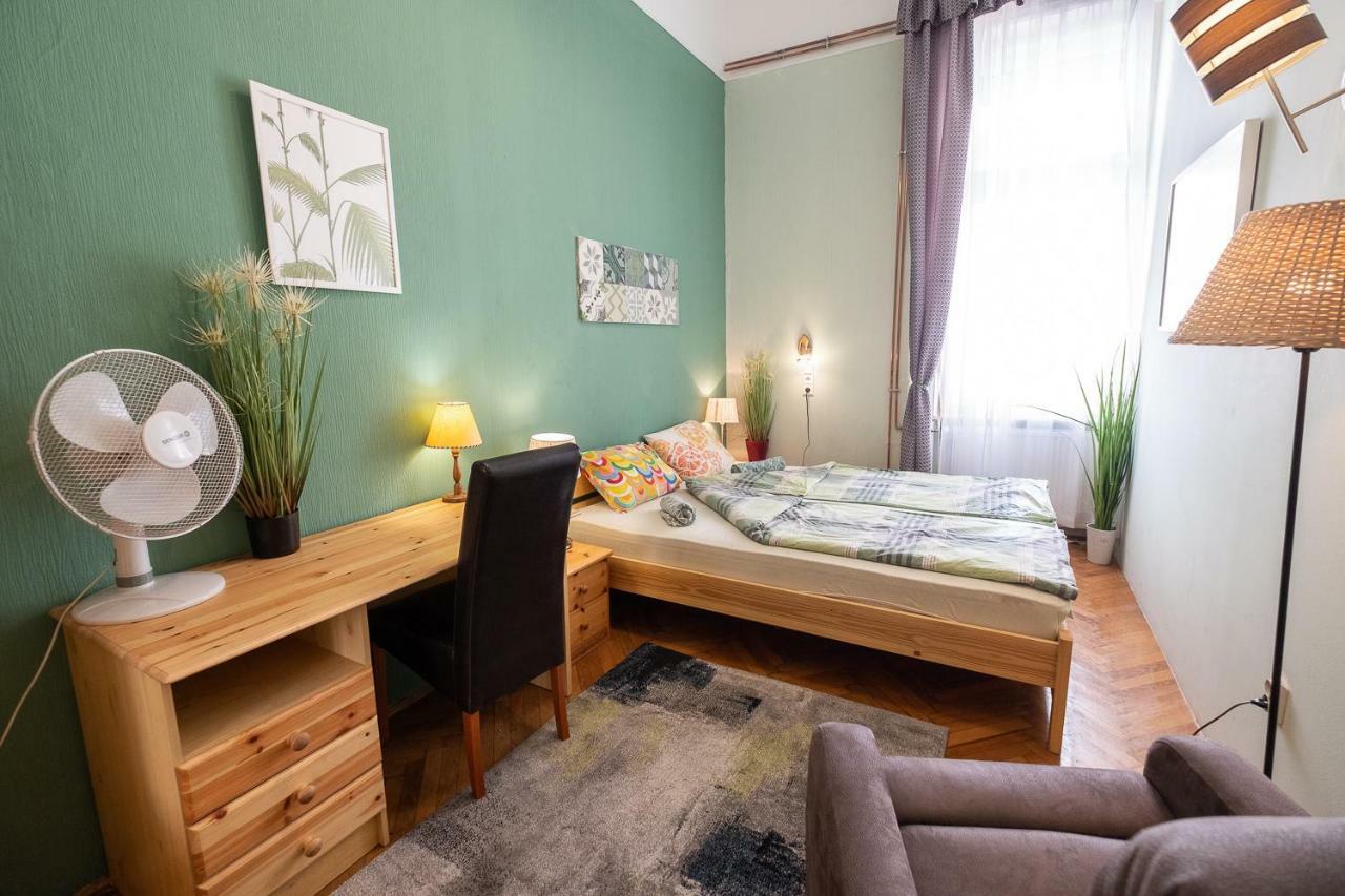 Pesto Hostal