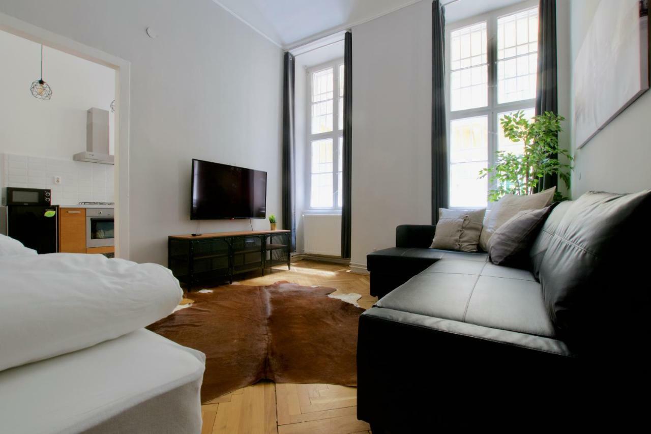 Apartment Standard By Hi5 - Steindl Street