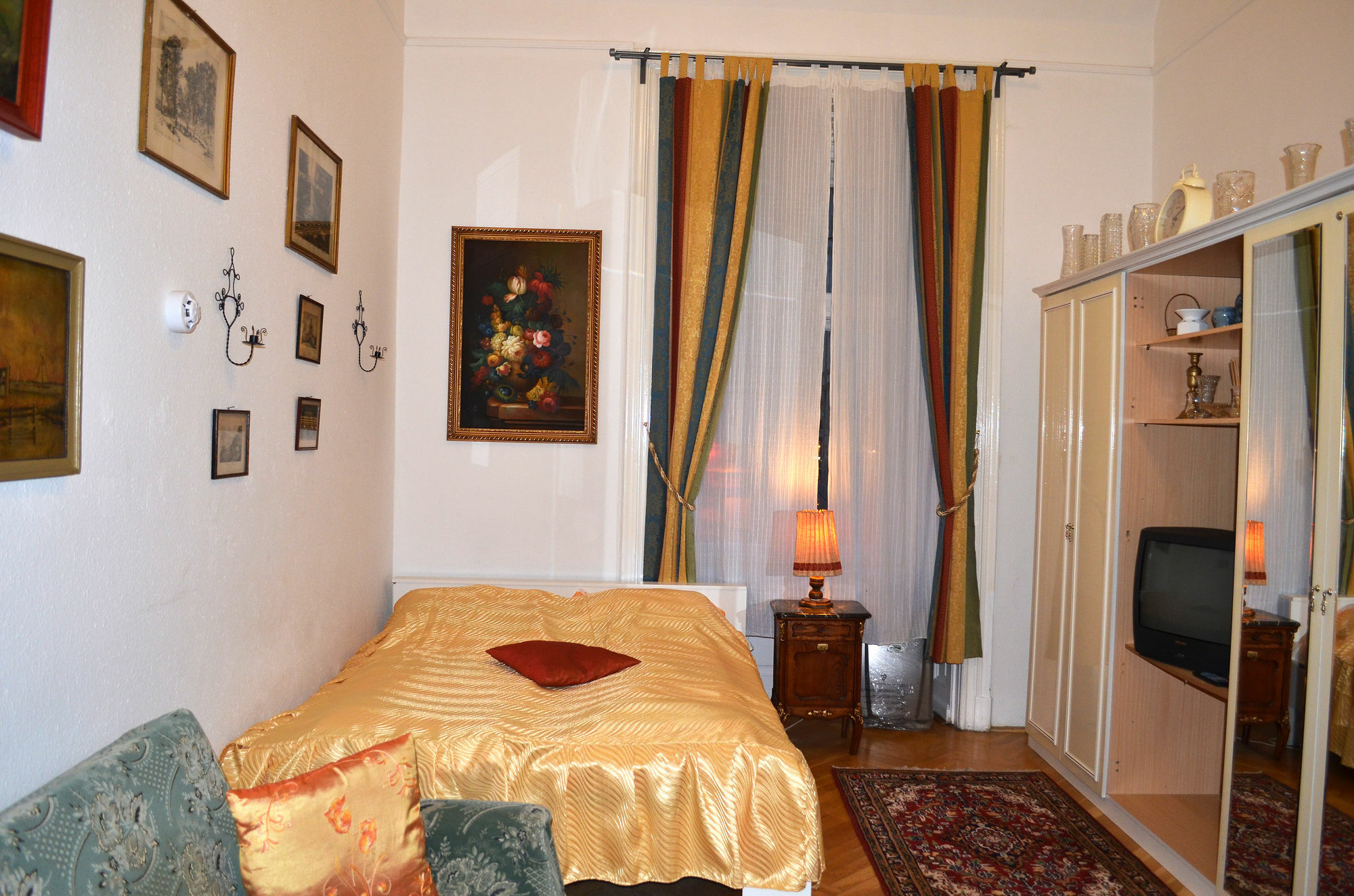 Vaci 2*