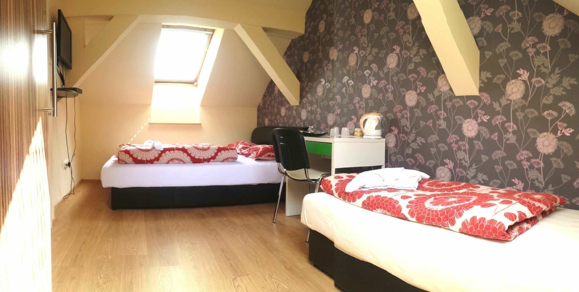 Gasthof Garden House 2*