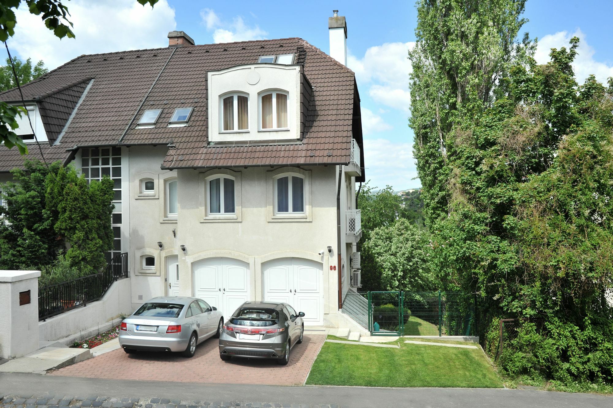 Hillside Premium Apartamento *