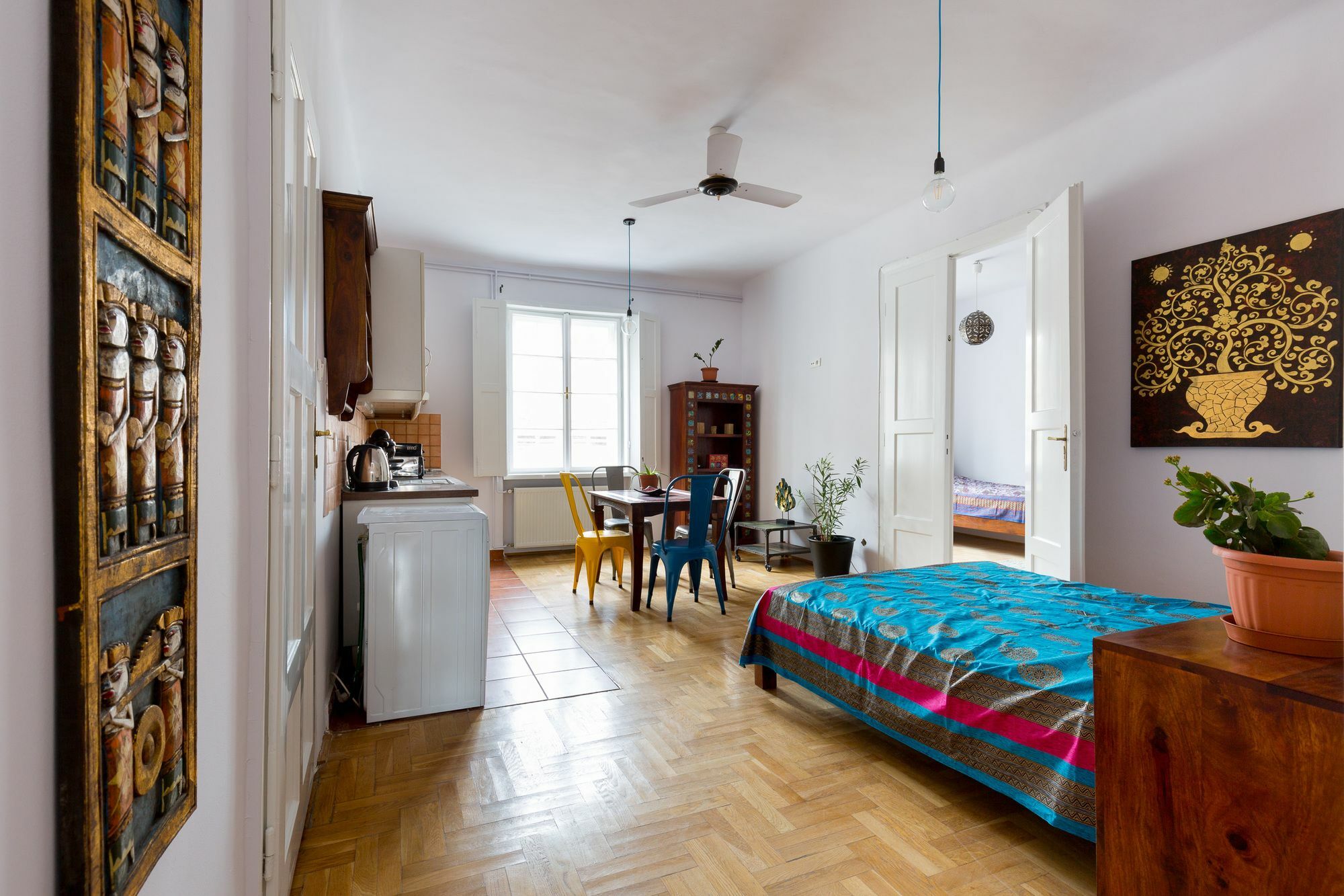 Bpm - Exotic And Buddha In Soho Apartment