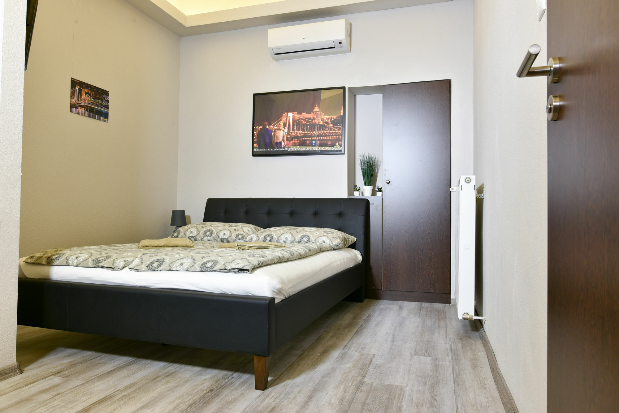 Gasthuis Corvin Point Rooms&apartments 3*