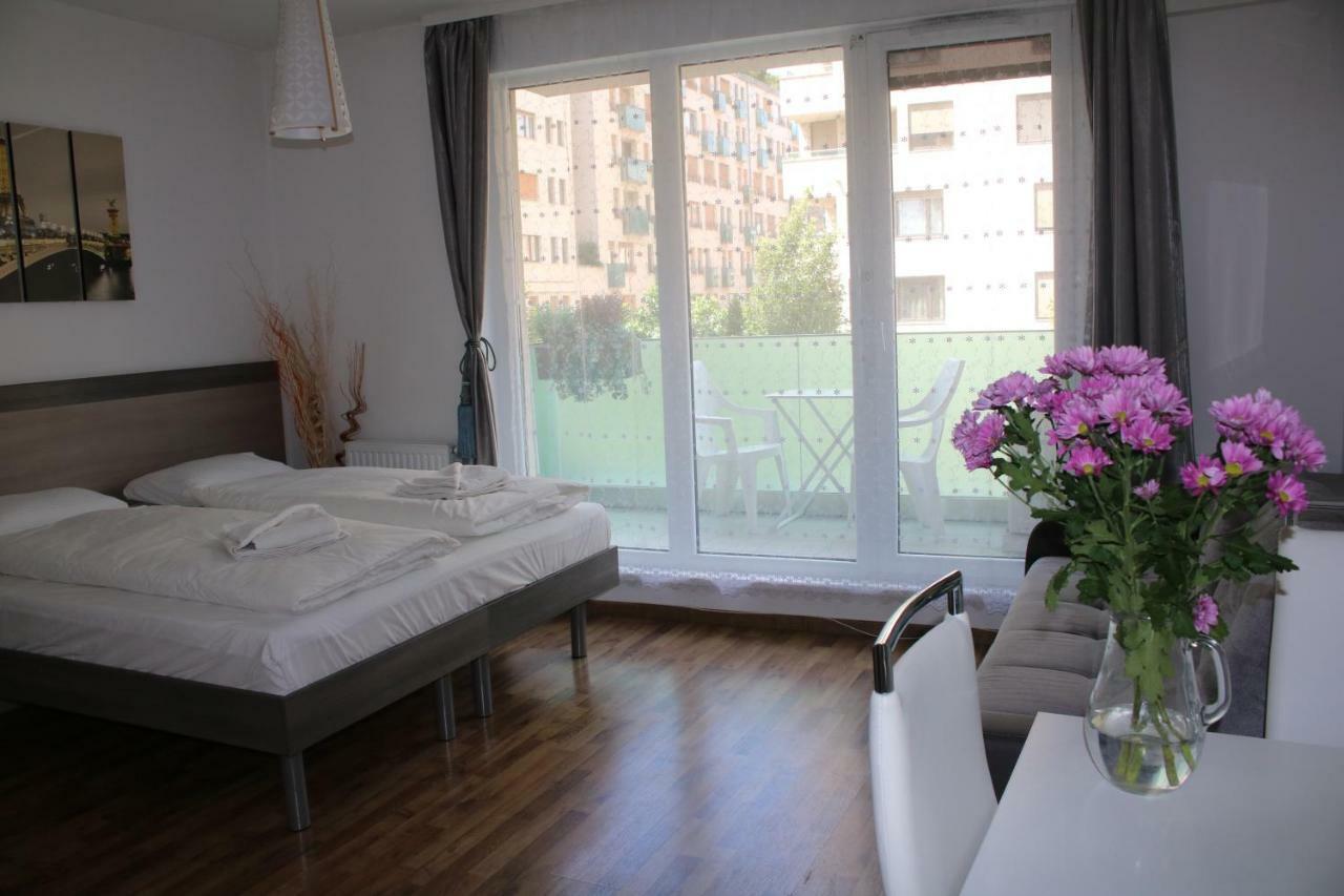 Corvin Aparthotel