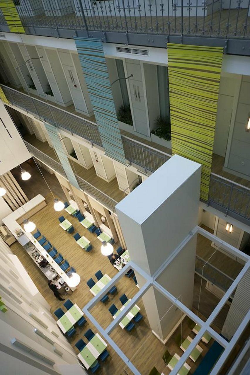 Hotel Atrium Fashion 4*