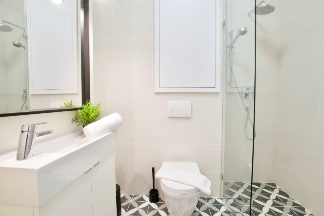 Luxury By Hi5 - Aranykez 7 * Budapest
