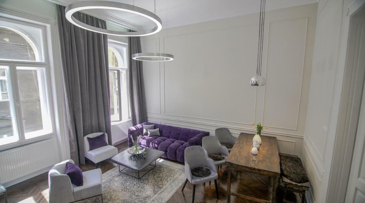 Opera With Free Parking, 2br2ba, Ac Budapeszt
