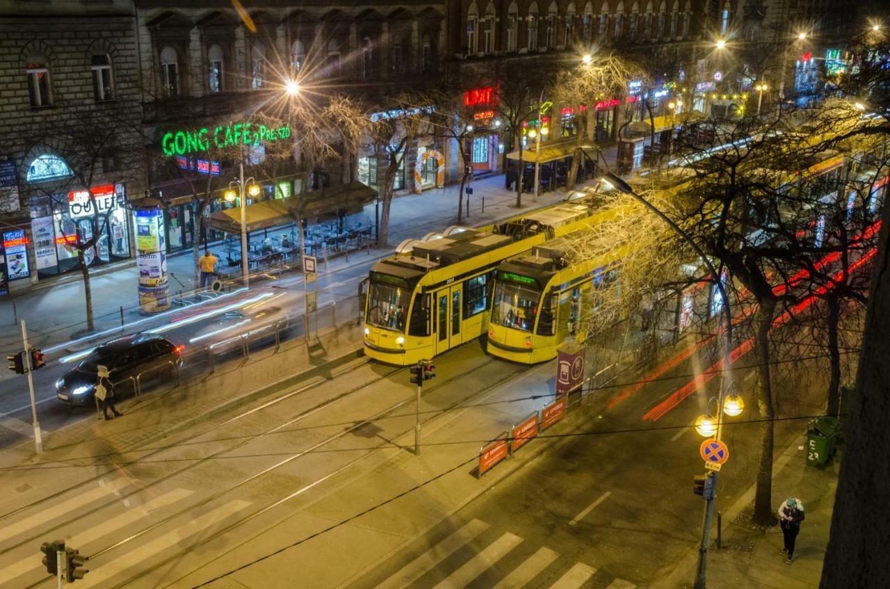 Downtown Delight - Erzsebet Blvd - 13 Ppl