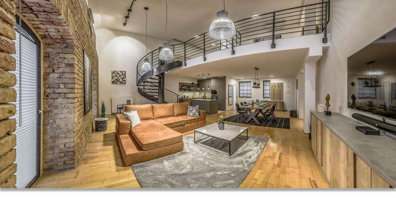 Grand Loft Lägenhet *