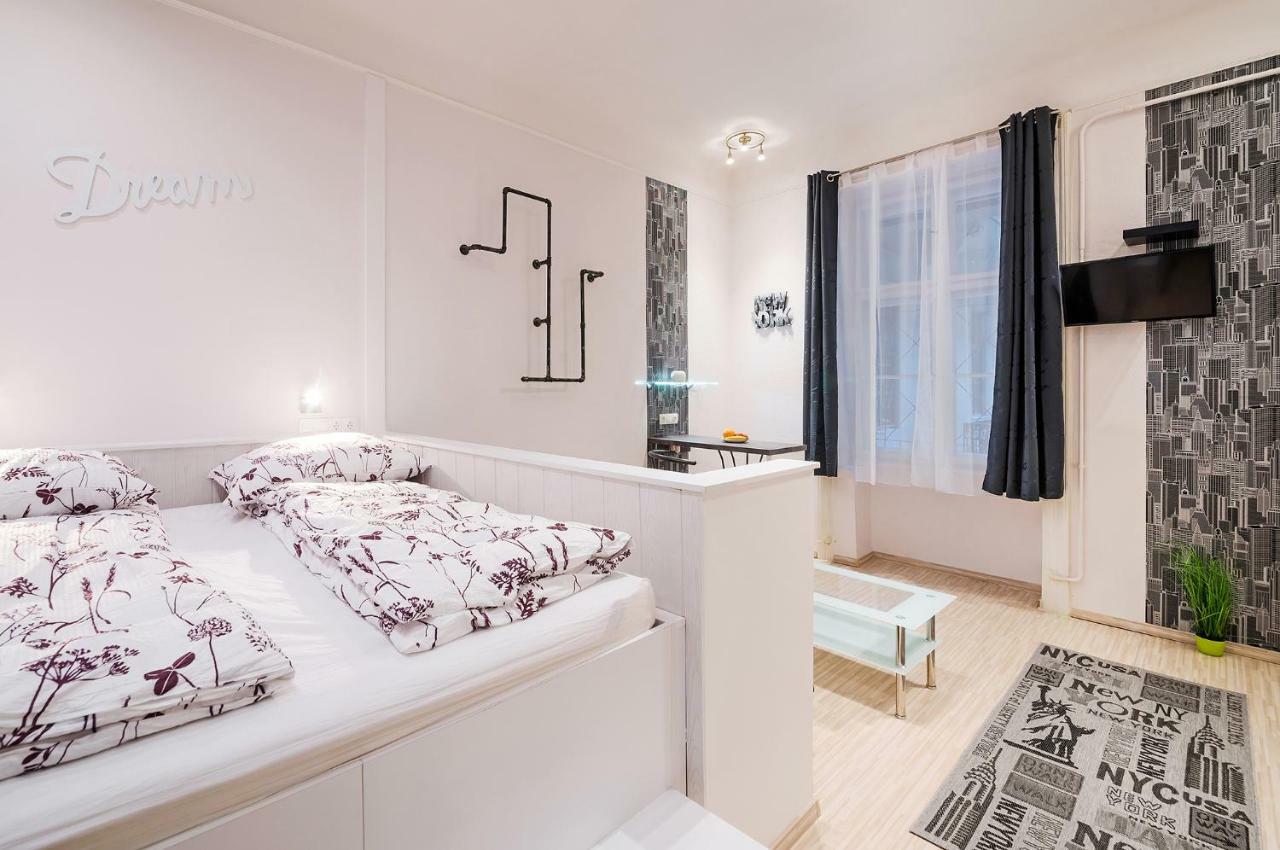Free Parking, Quiet Design Flat In The Centre * Boedapest