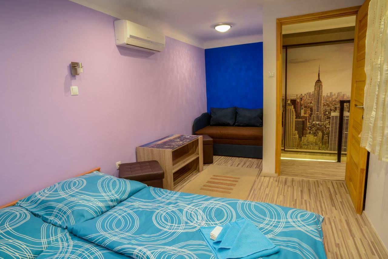 Fireworks Rakoczi - Free Parking - 3 Bedrooms - 2 Bathrooms Apartment