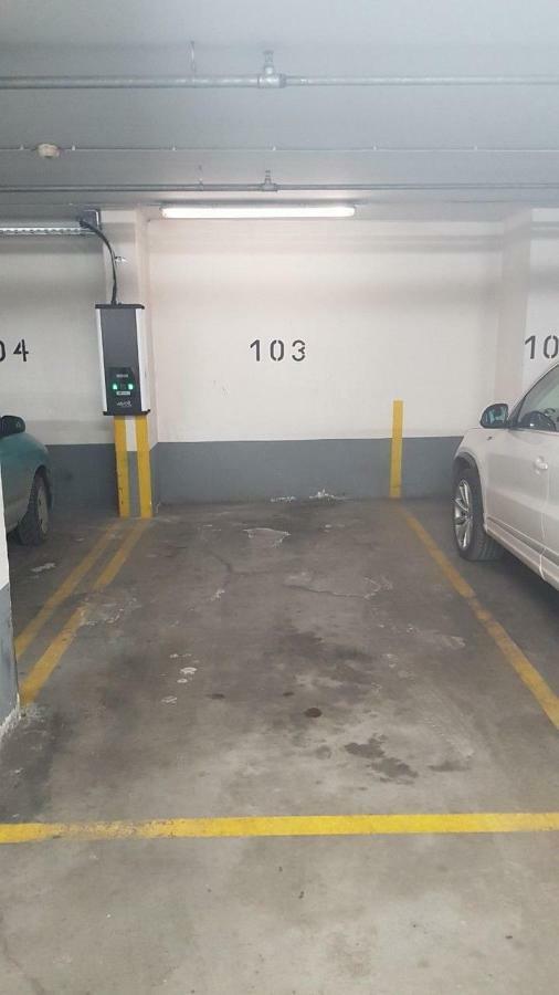 Free Garage!!! Downtown Near The New York Coffee House Apartment *