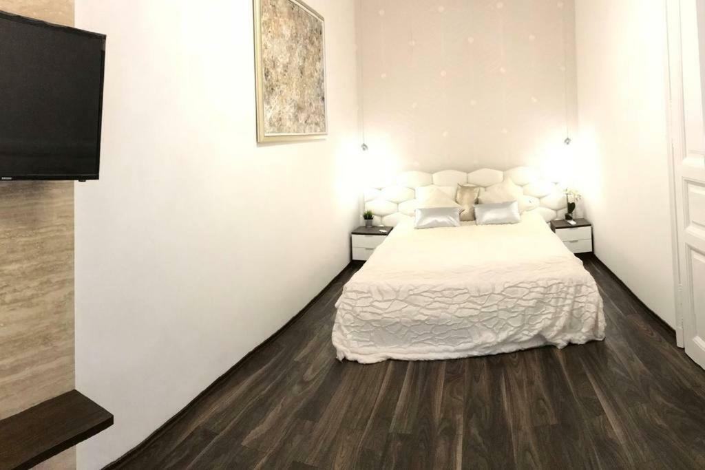 Grand Eliza 3bedroom Luxury Apt At Blaha Budapest