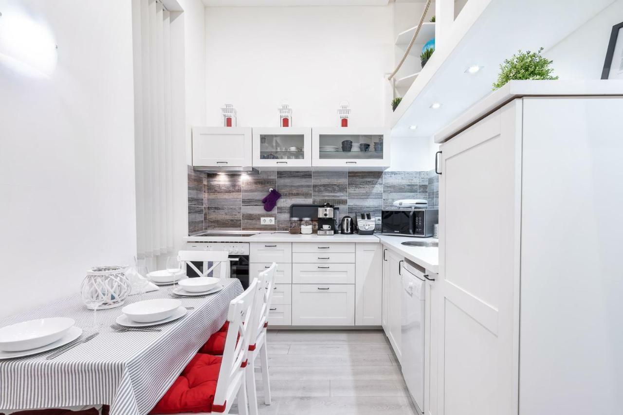 Sailor Island Center Apartman