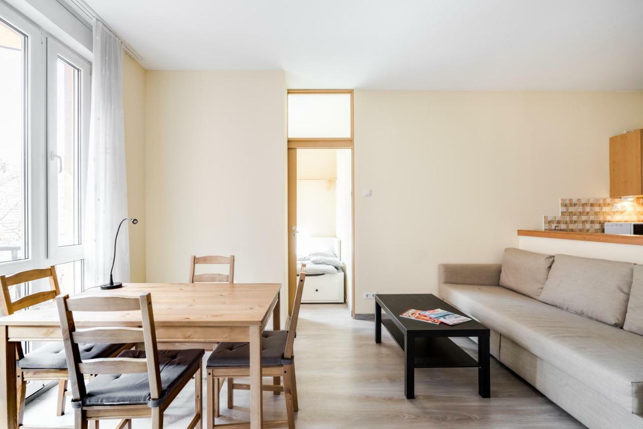 Apartment Bpr Vivid Downtown Vibe With Balcony *