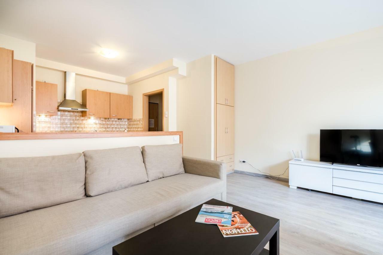 Apartment Bpr Vivid Downtown Vibe With Balcony
